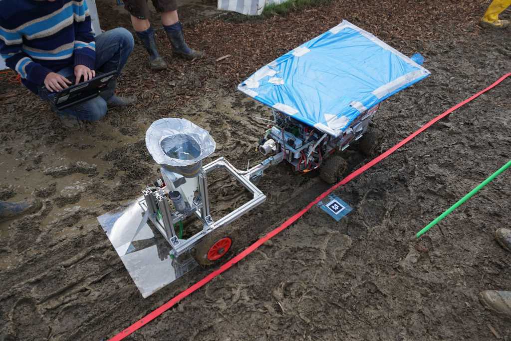 Beteigeuze fährt mit seinem Sähanhänger